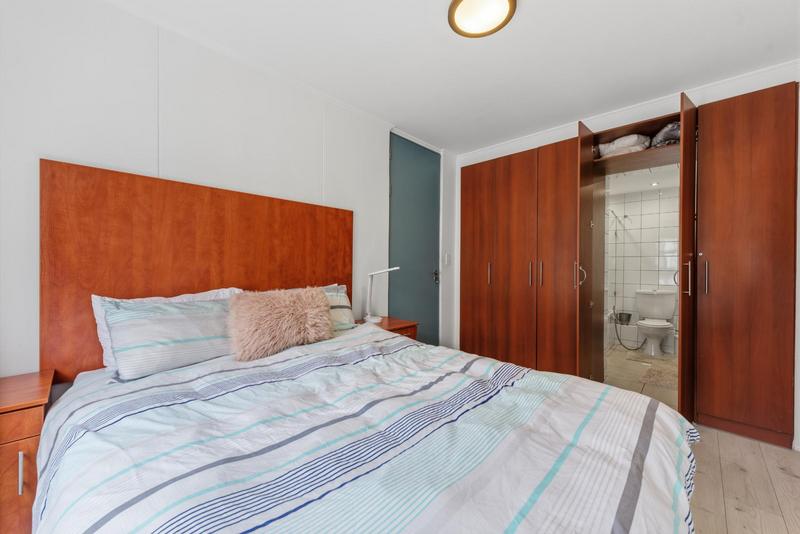 To Let 1 Bedroom Property for Rent in Claremont Western Cape